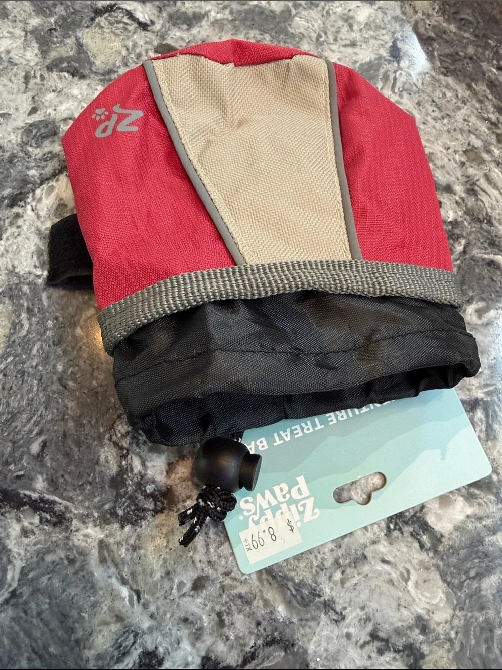 ZIPPAWS Adventure Treat Bag for pets - Red & Cream